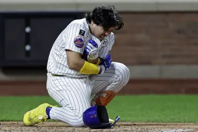 Francisco Alvarez exits after getting drilled on elbow in possible Mets worry