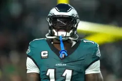 Eagles’ A.J. Brown speaks out on shockingly quiet opening night