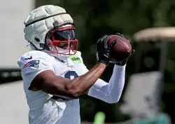 Four Patriots starters added to injury report before Week 2 Dolphins game