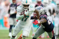 NFL Notes: Why can’t the Patriots win in Miami? They can’t explain it